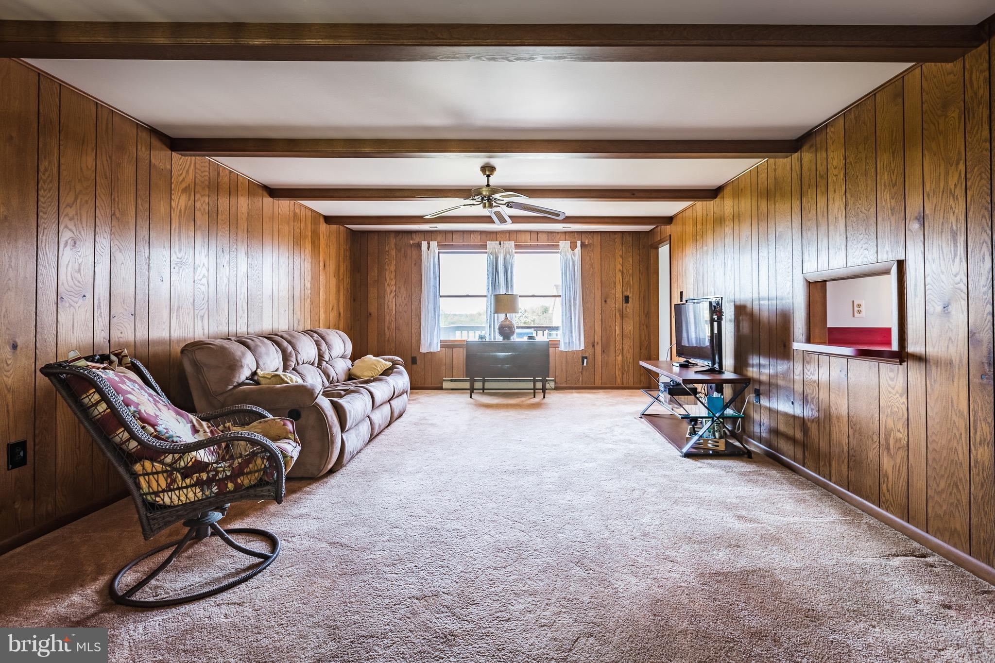 42353 Spinks Ferry Road Leesburg, VA 20176 - Photo 13 of 24 Living Room