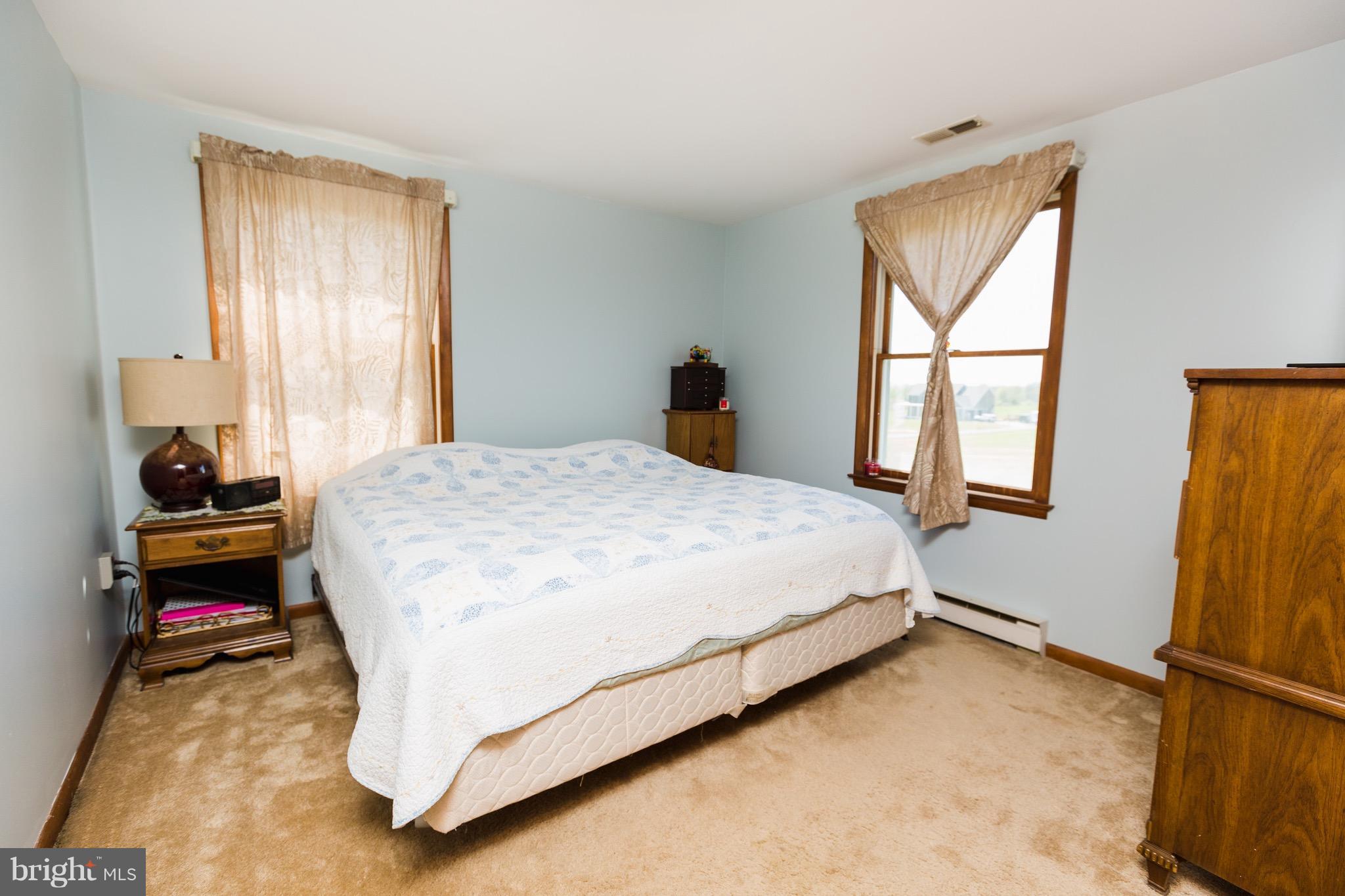 42353 Spinks Ferry Road Leesburg, VA 20176 - Photo 18 of 24 Bedroom