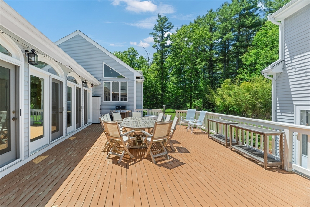 123 Farm Street Dover, MA 02030 - Photo 27 of 31