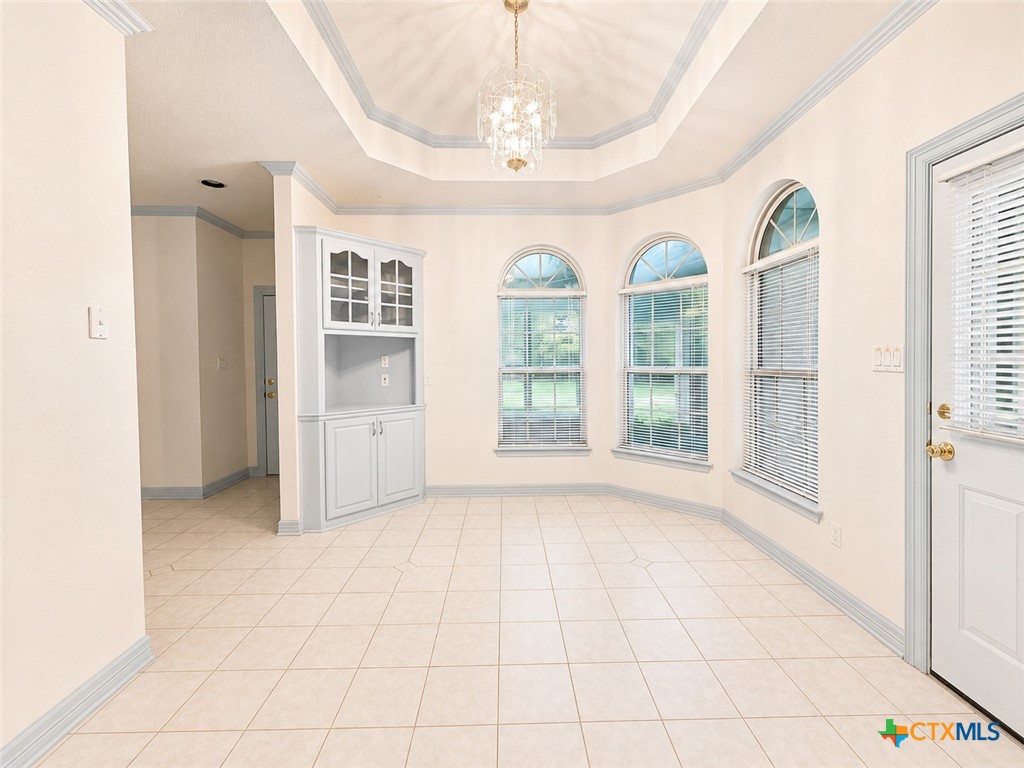 2450 West Amity Road Belton, TX 76513 - Photo 9 of 33 Inviting informal dining nook.