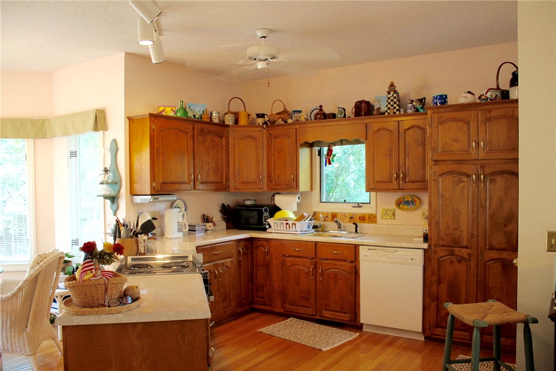 110 Deep River Road Townville, SC 29689 - Photo 14 of 40