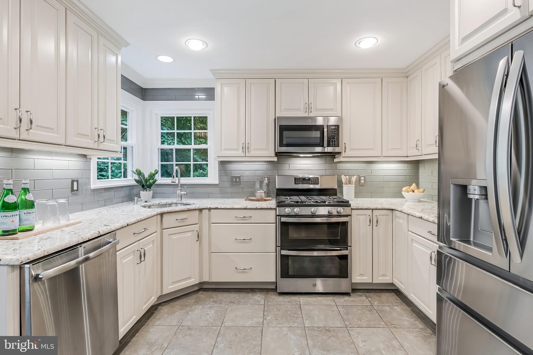 11634 Springhouse Place Reston, VA 20194 - Photo 8 of 63