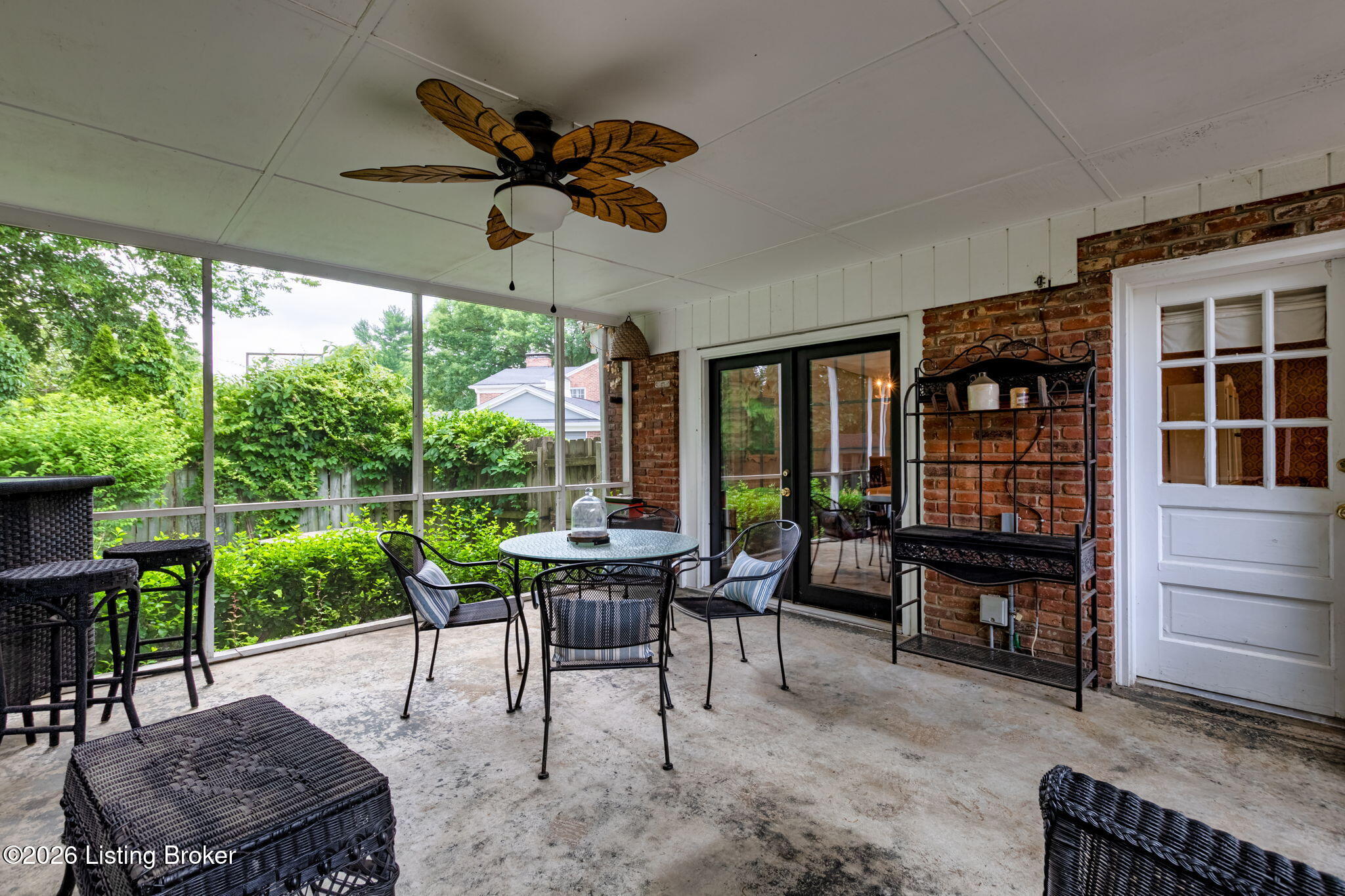 4911 Crofton Road Louisville, KY 40207 - Photo 68 of 70 71-web-or-mls-4F0A6031-HDR-Edit