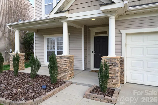 $479,900 | 10513 Dominion Village Drive, Charlotte, NC 28269