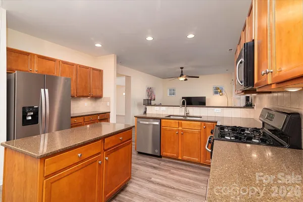 $479,900 | 10513 Dominion Village Drive, Charlotte, NC 28269