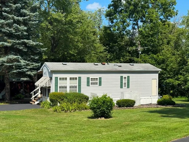 $129,900 | 420 Skyline Drive, Edgerton, WI 53534