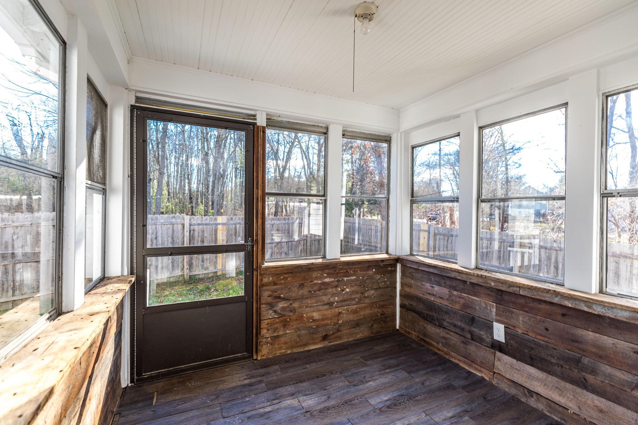 567 Portland Street Rochester, NH 03867 - Photo 13 of 34