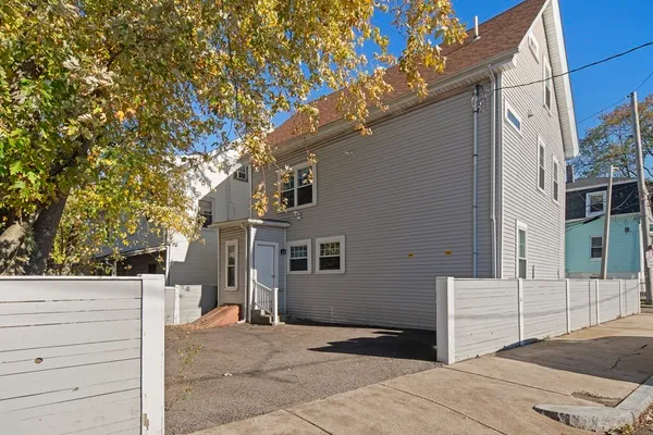 $2,700 | 47 Notre Dame Street, Unit 1, Boston, MA 02119