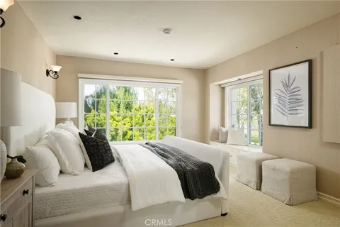 $5,595,000 | 4 Rue Grand Ducal, Newport Beach, CA 92660