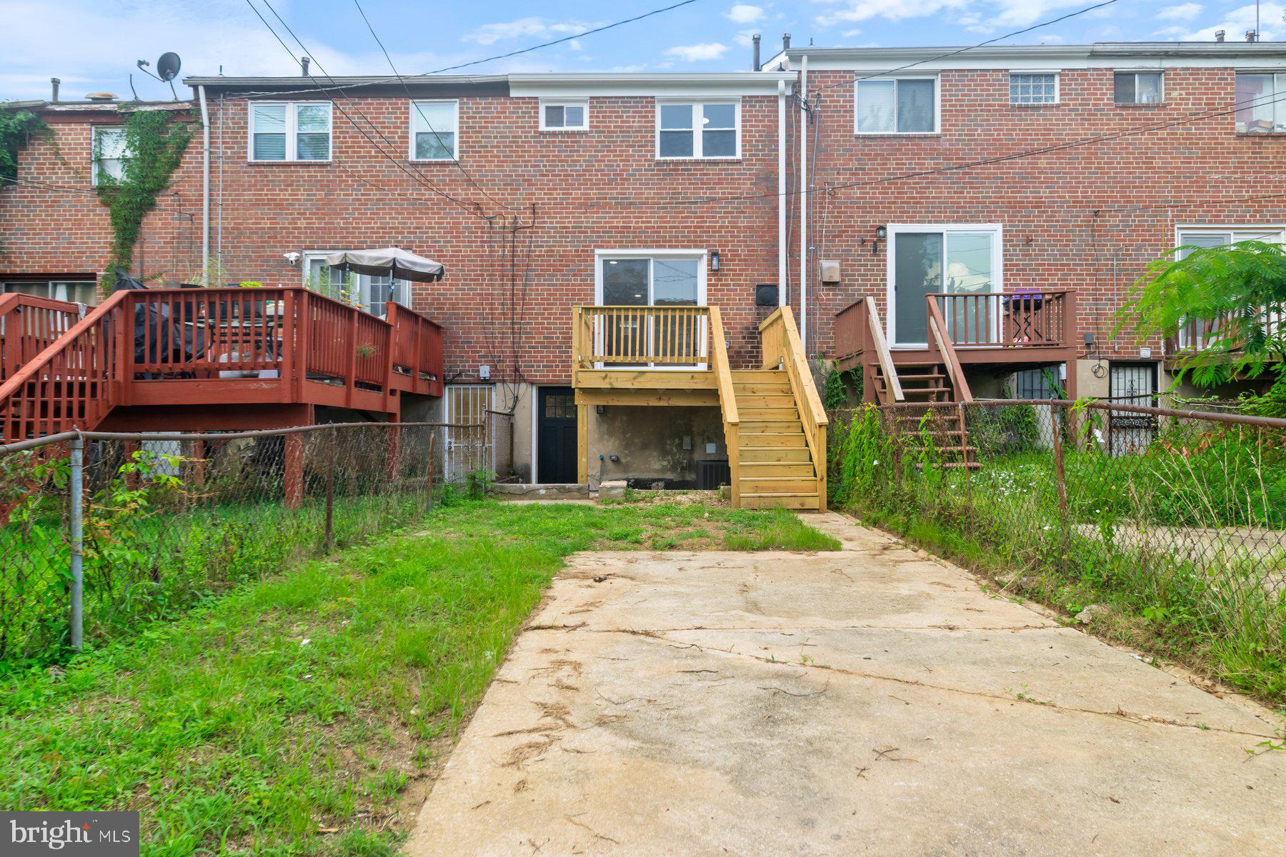 611 Gibson Road Baltimore, MD 21229 - Photo 26 of 28 Gallery Image 26