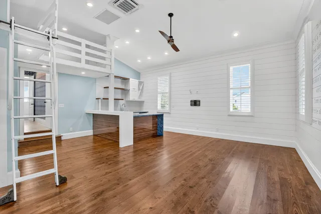 $12,999 | 200 Northwest 10th Street, Boca Raton, FL 33432