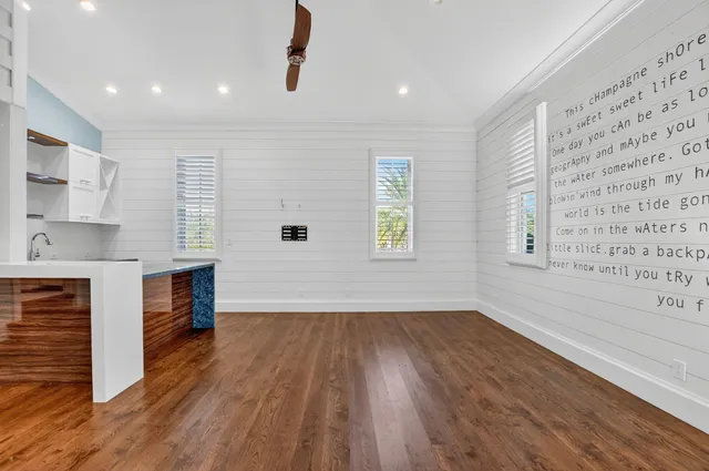 $12,999 | 200 Northwest 10th Street, Boca Raton, FL 33432