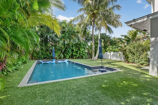 $12,999 | 200 Northwest 10th Street, Boca Raton, FL 33432