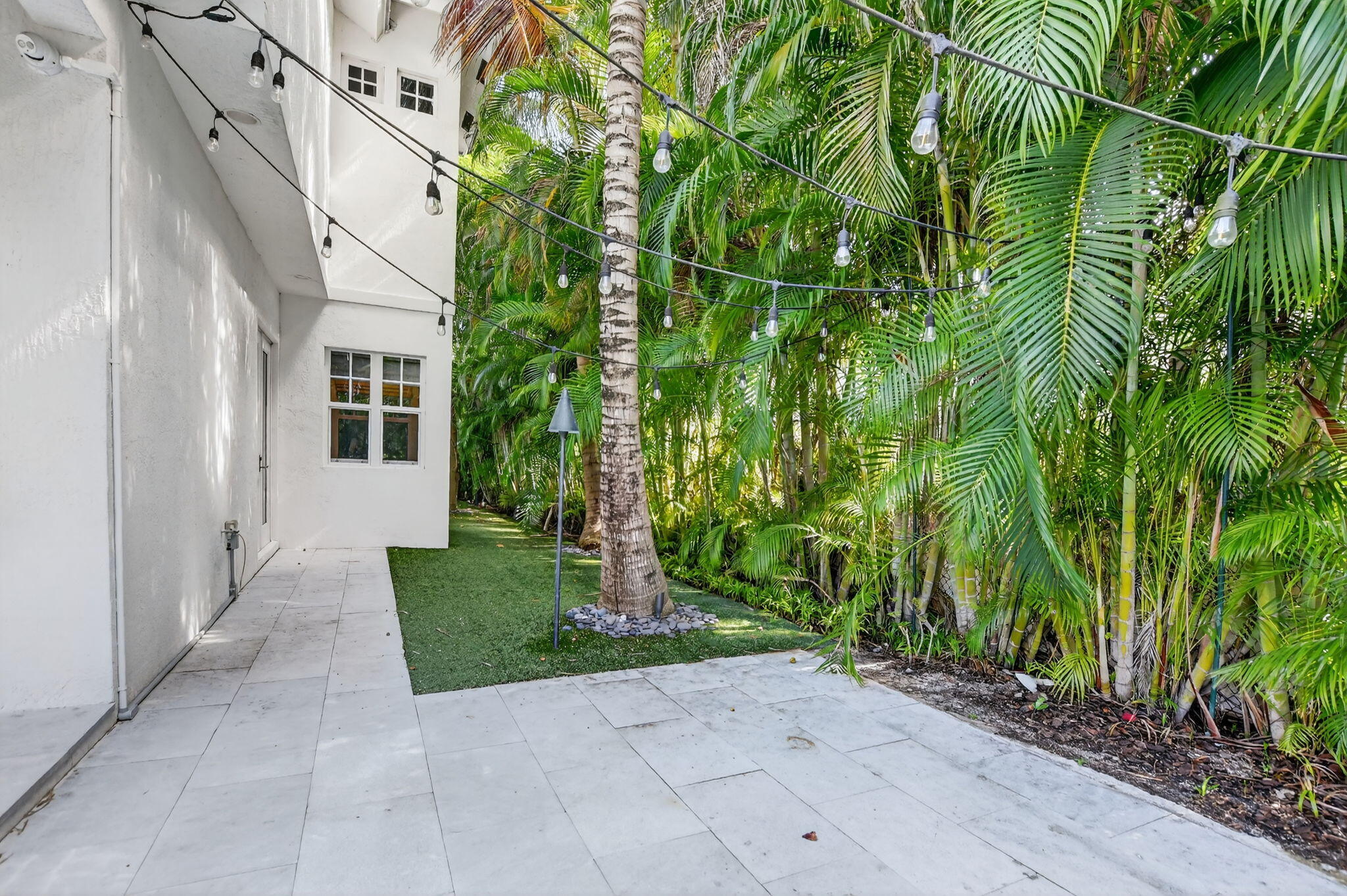 200 Northwest 10th Street Boca Raton, FL 33432 - Photo 79 of 83 82-web-or-mls-DSC_3173
