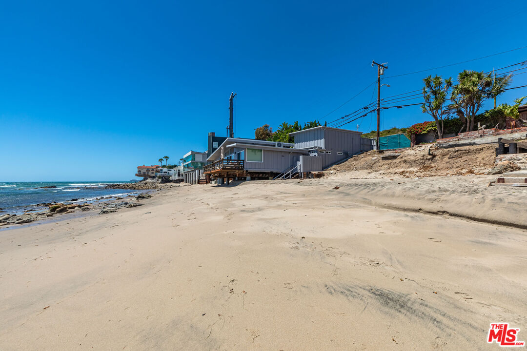 24236 Malibu Road Malibu, CA 90265 - Photo 12 of 15