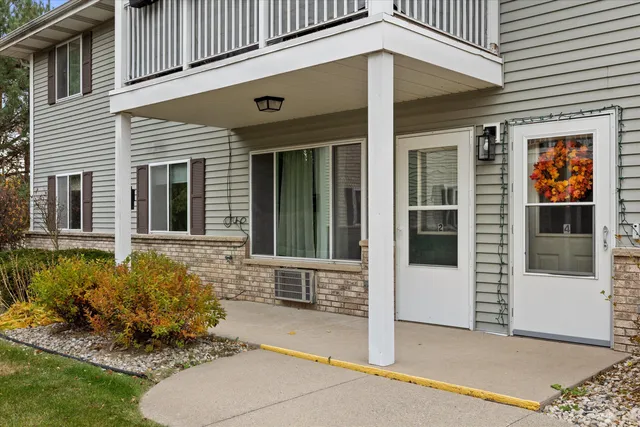 $210,000 | 1117 Schmidt Road, Unit 2, West Bend, WI 53090