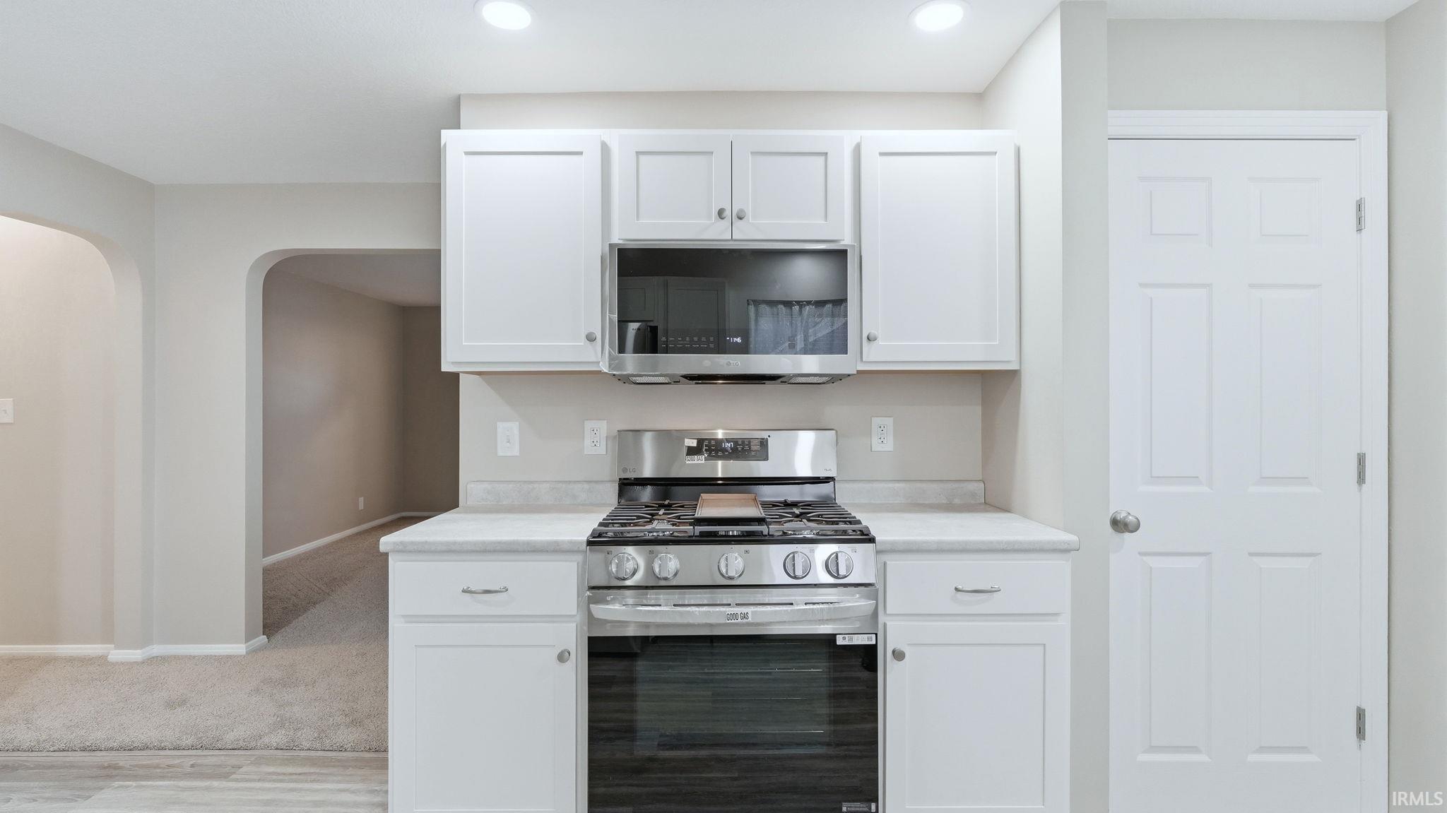 2222 Opechee Way Fort Wayne, IN 46809 - Photo 12 of 31