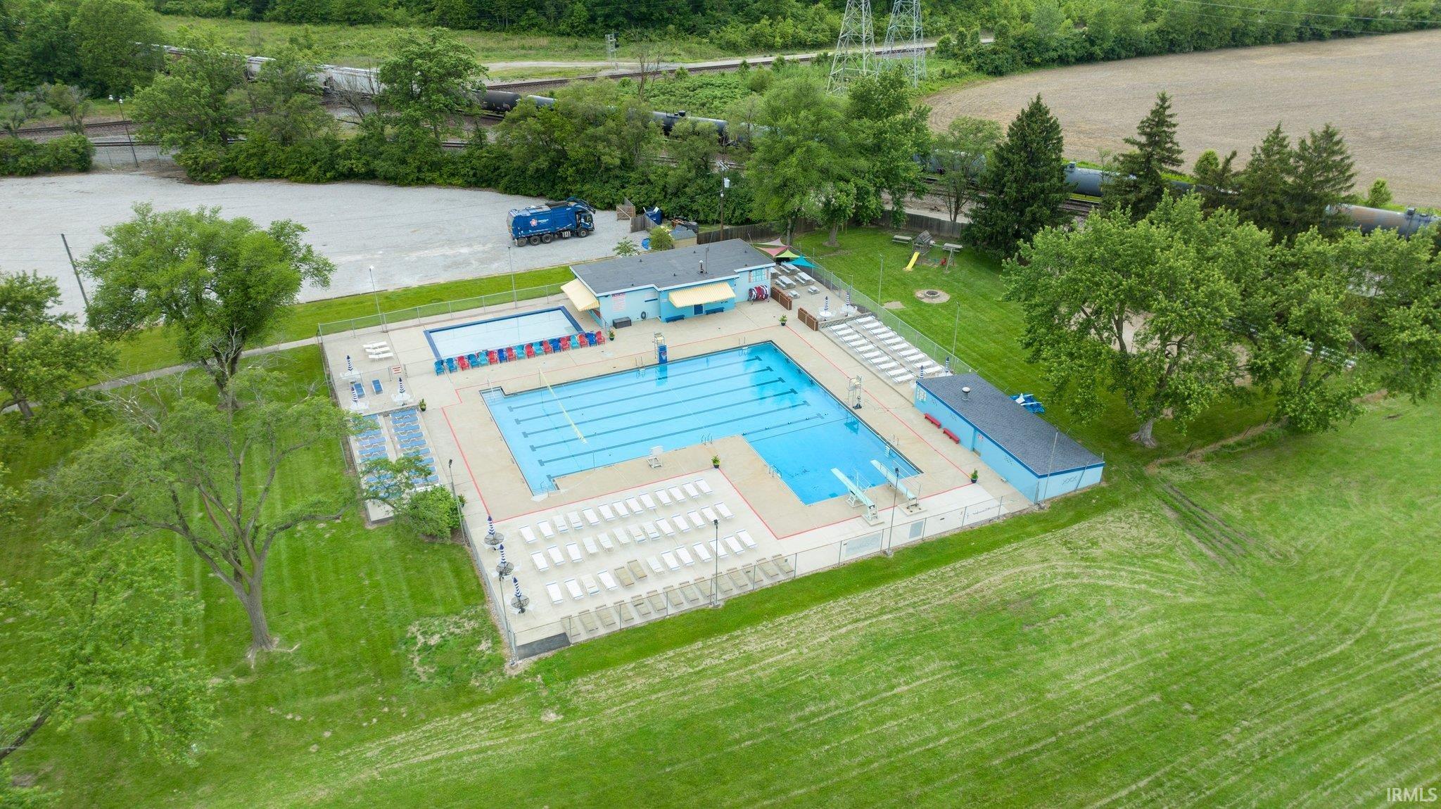 2222 Opechee Way Fort Wayne, IN 46809 - Photo 3 of 31