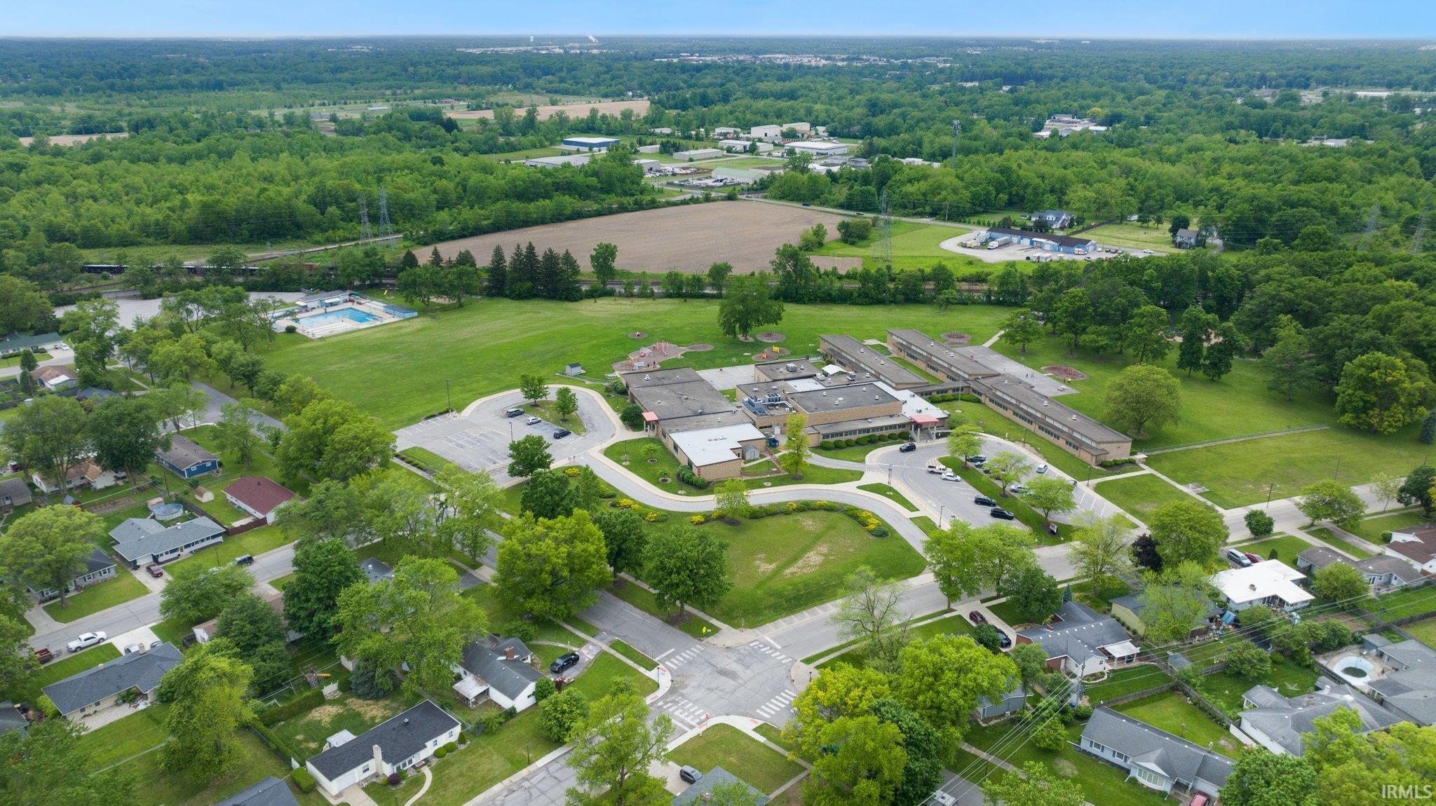 2222 Opechee Way Fort Wayne, IN 46809 - Photo 7 of 31