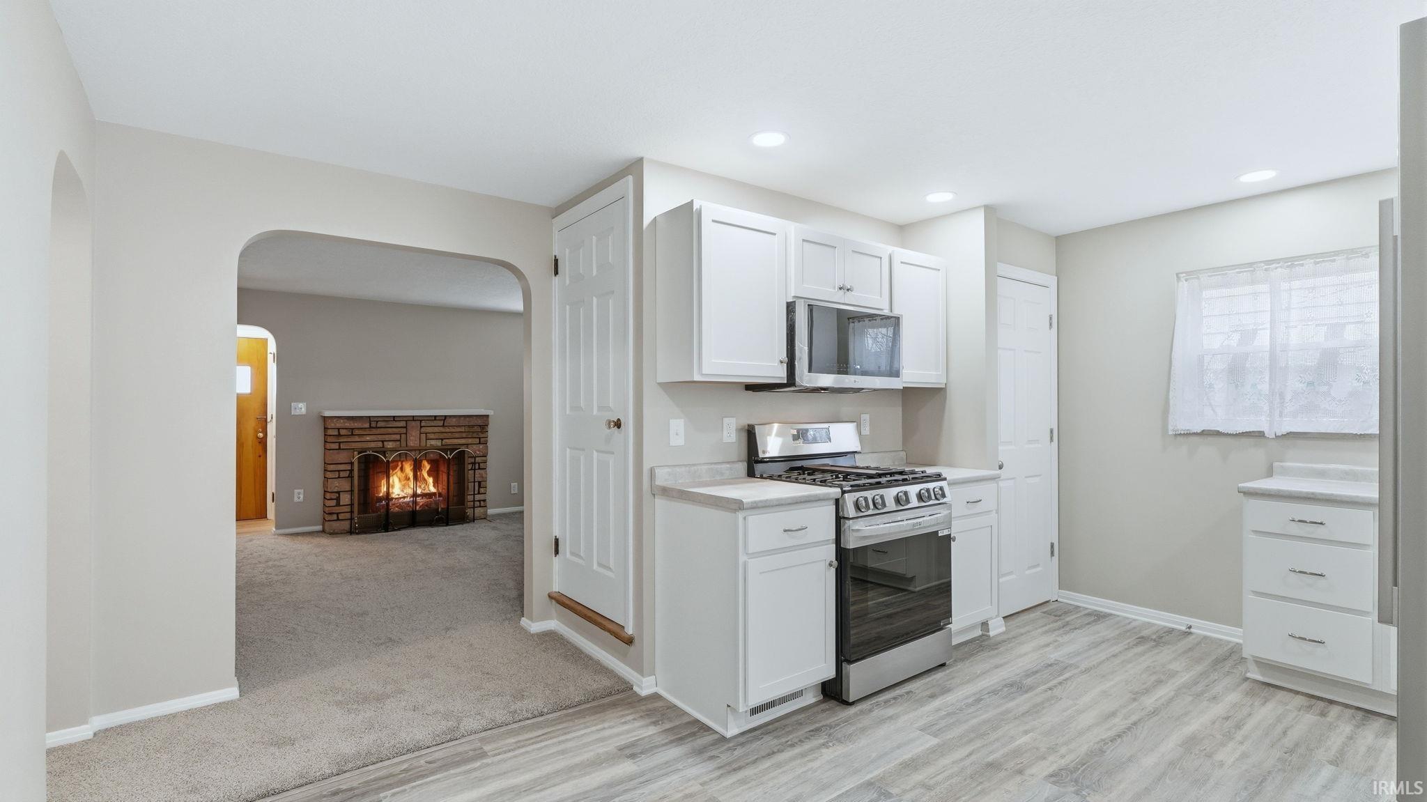 2222 Opechee Way Fort Wayne, IN 46809 - Photo 8 of 31