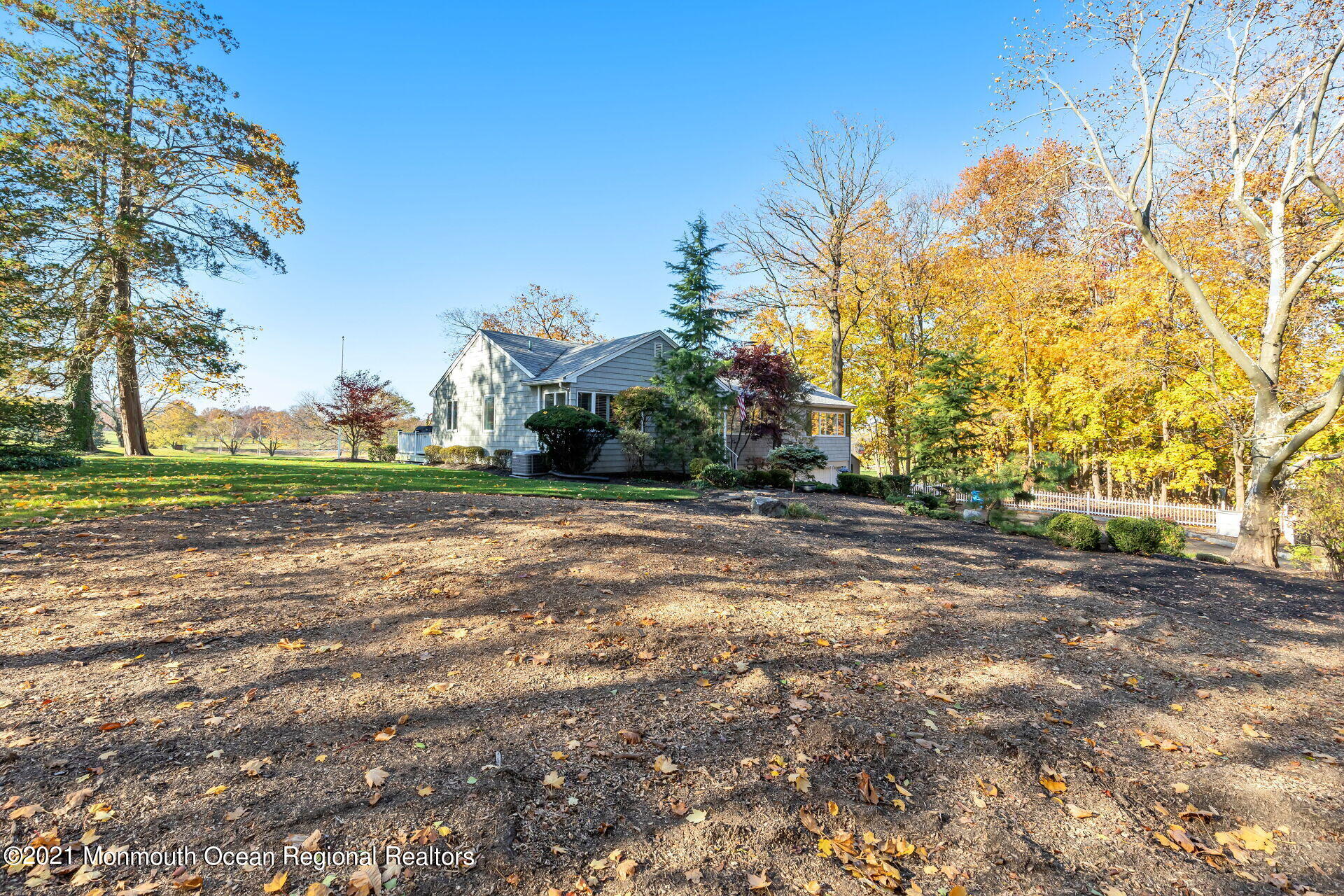 81 Portland Road Atlantic Highlands, NJ 07716 - Photo 36 of 65 034-1920x1280-photo