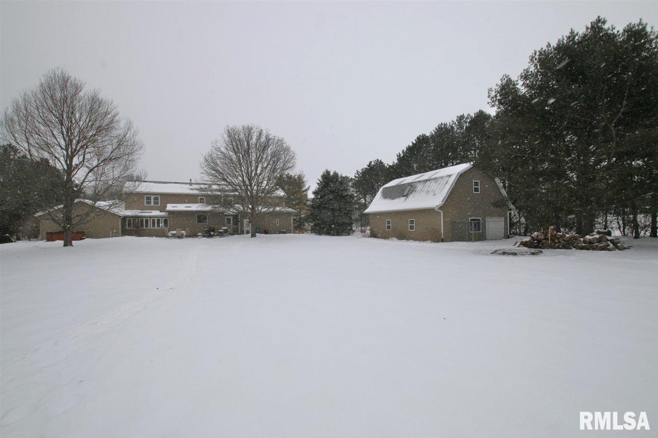 1810 Santa Fe Road Washington, IL 61571 - Photo 8 of 36 Gallery Image 8