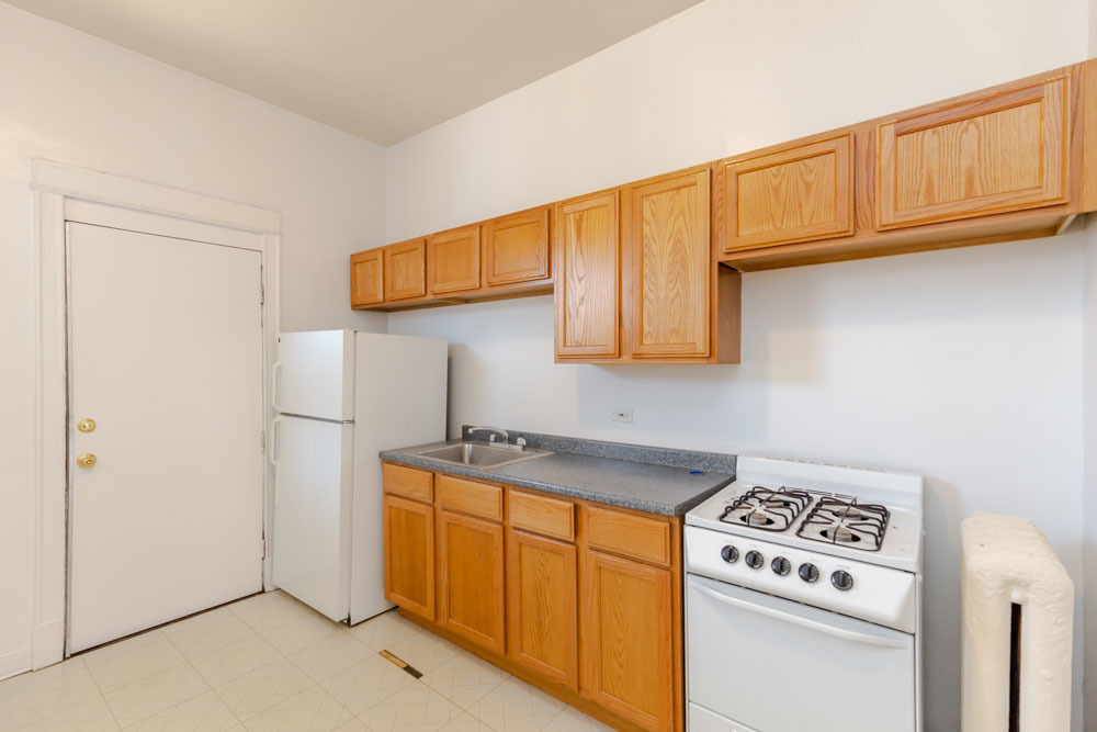 1914 North Drake Avenue, Unit 2S Chicago, IL 60647 - Photo 4 of 10