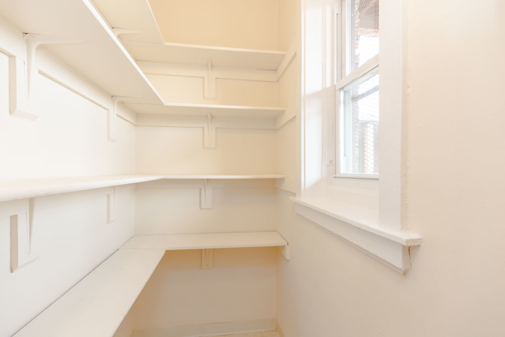 1914 North Drake Avenue, Unit 2S Chicago, IL 60647 - Photo 8 of 10