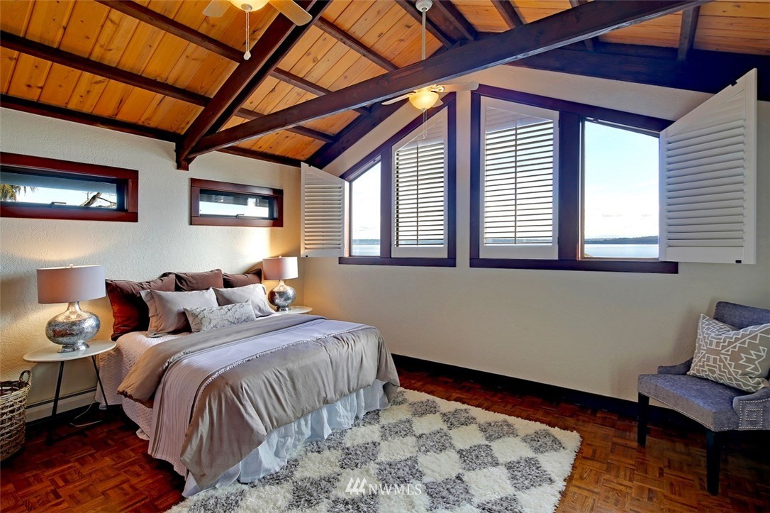 10658 Northeast Valley Road Bainbridge Island, WA 98110 - Photo 13 of 25 Gallery Image 13