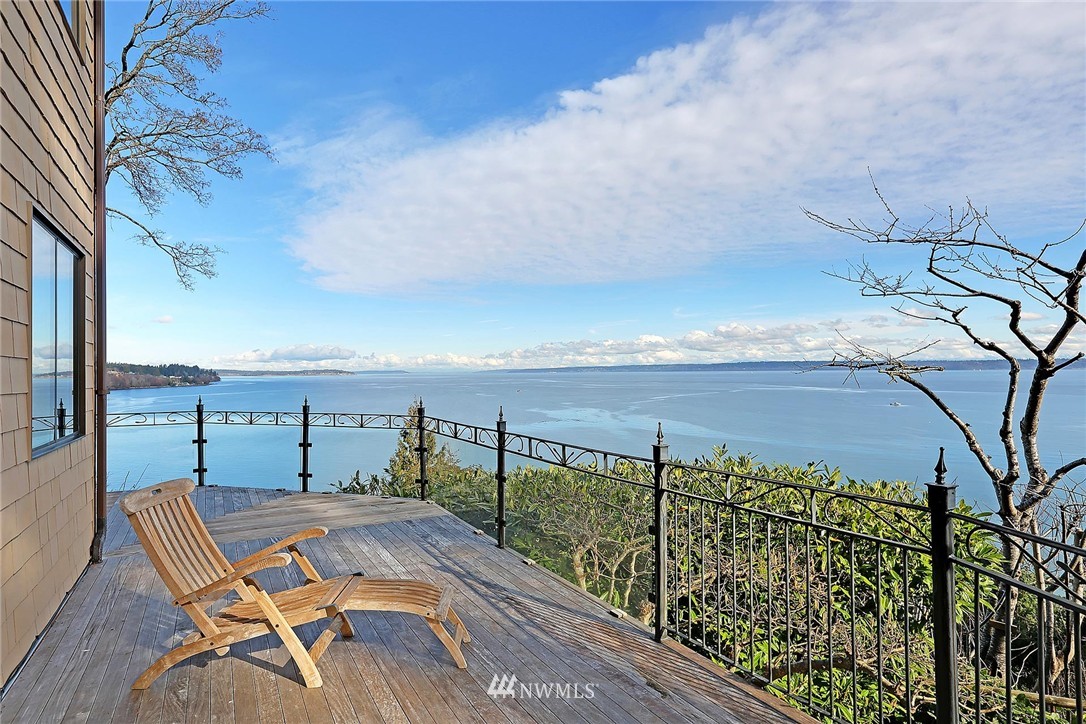 10658 Northeast Valley Road Bainbridge Island, WA 98110 - Photo 17 of 25 Gallery Image 17