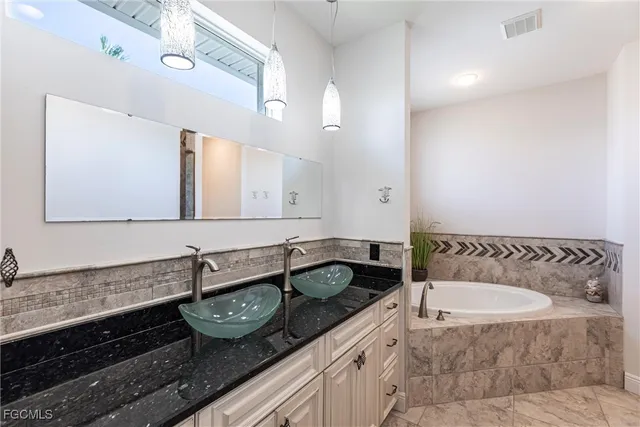 $449,000 | 4610 Southeast 5th Place, Unit 302, Cape Coral, FL 33904