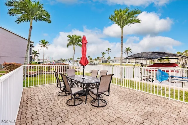 $449,000 | 4610 Southeast 5th Place, Unit 302, Cape Coral, FL 33904