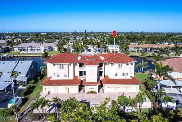 $449,000 | 4610 Southeast 5th Place, Unit 302, Cape Coral, FL 33904