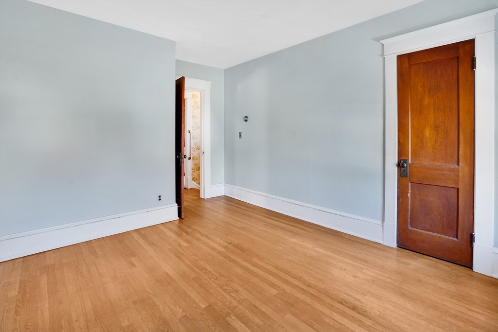 32 Marsden Street Springfield, MA 01109 - Photo 20 of 41