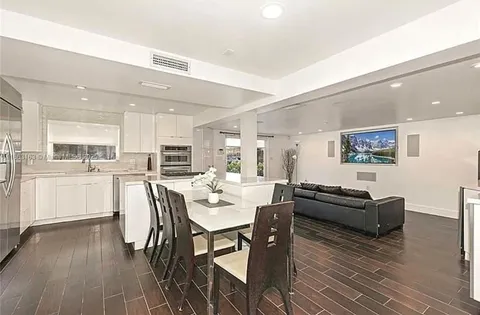 $1,010,000 | 2413 Nassau Lane, Fort Lauderdale, FL 33312