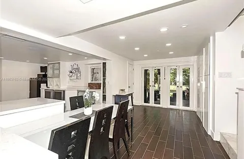 $1,010,000 | 2413 Nassau Lane, Fort Lauderdale, FL 33312