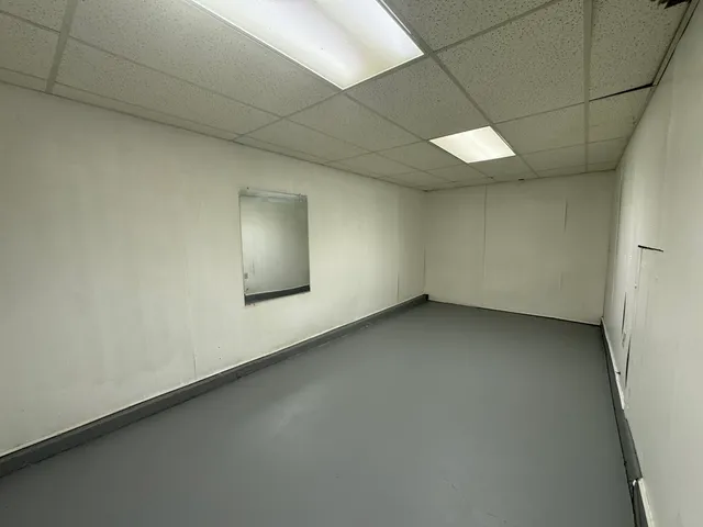 $250,000 | 3094 Timber Hill Lane, Aurora, IL 60504