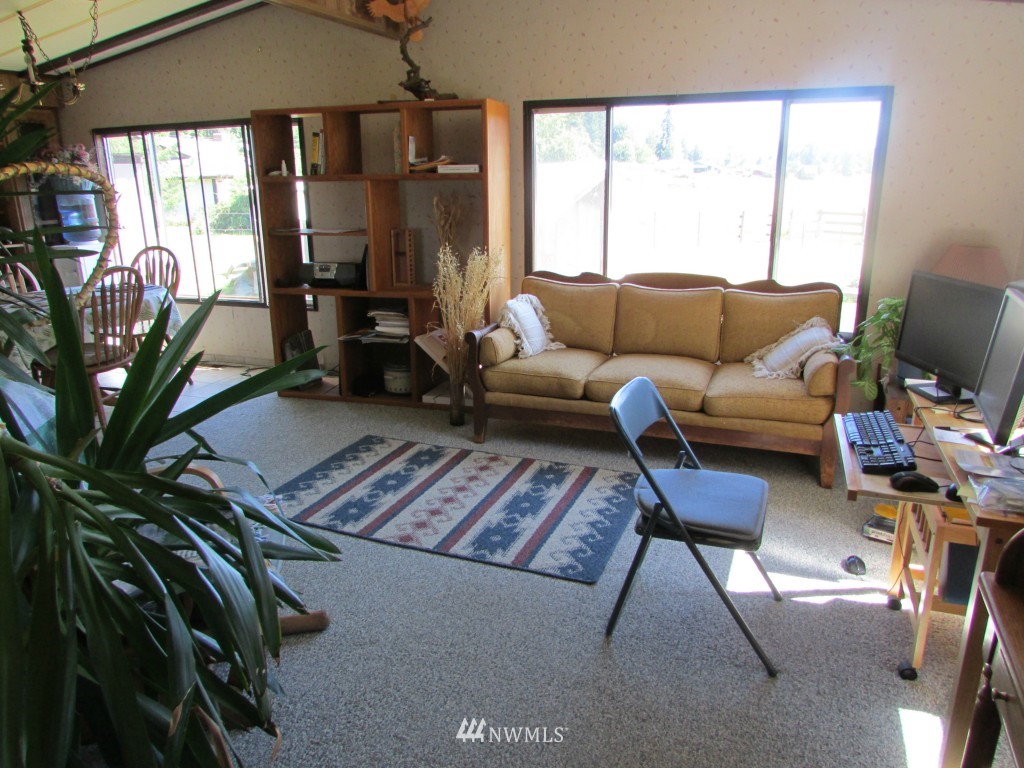 16015 Larson Loss Road Orting, WA 98360 - Photo 7 of 16 Gallery Image 7