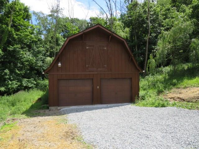 625 Cove Road Washington, PA 15301 - Photo 2 of 25