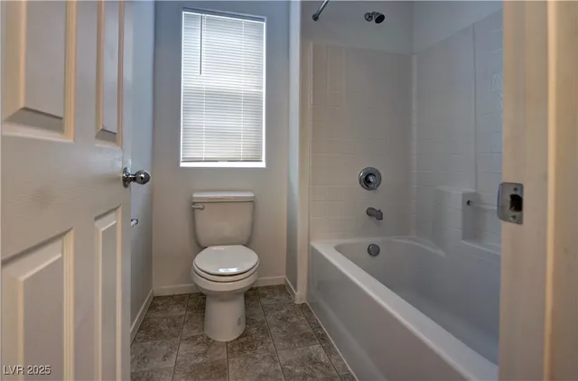 $2,195 | 5821 Petrified Tree Lane, North Las Vegas, NV 89081