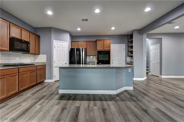 $2,195 | 5821 Petrified Tree Lane, North Las Vegas, NV 89081