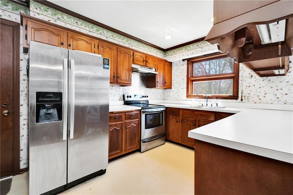 210 Field Club Road Pittsburgh, PA 15238 - Photo 6 of 25 Gallery Image 6