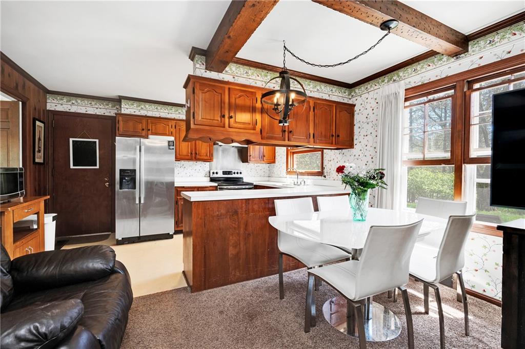 210 Field Club Road Pittsburgh, PA 15238 - Photo 7 of 25 Gallery Image 7
