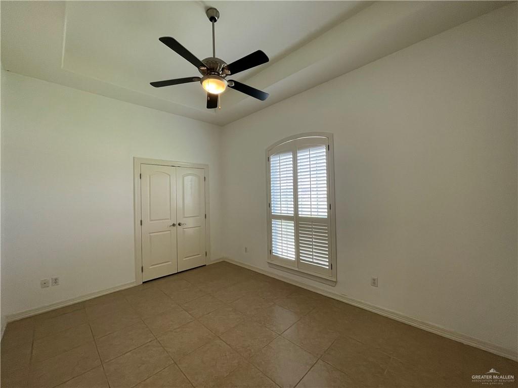 1000 South Flag Street Pharr, TX 78577 - Photo 17 of 24 a view of an empty room with a window
