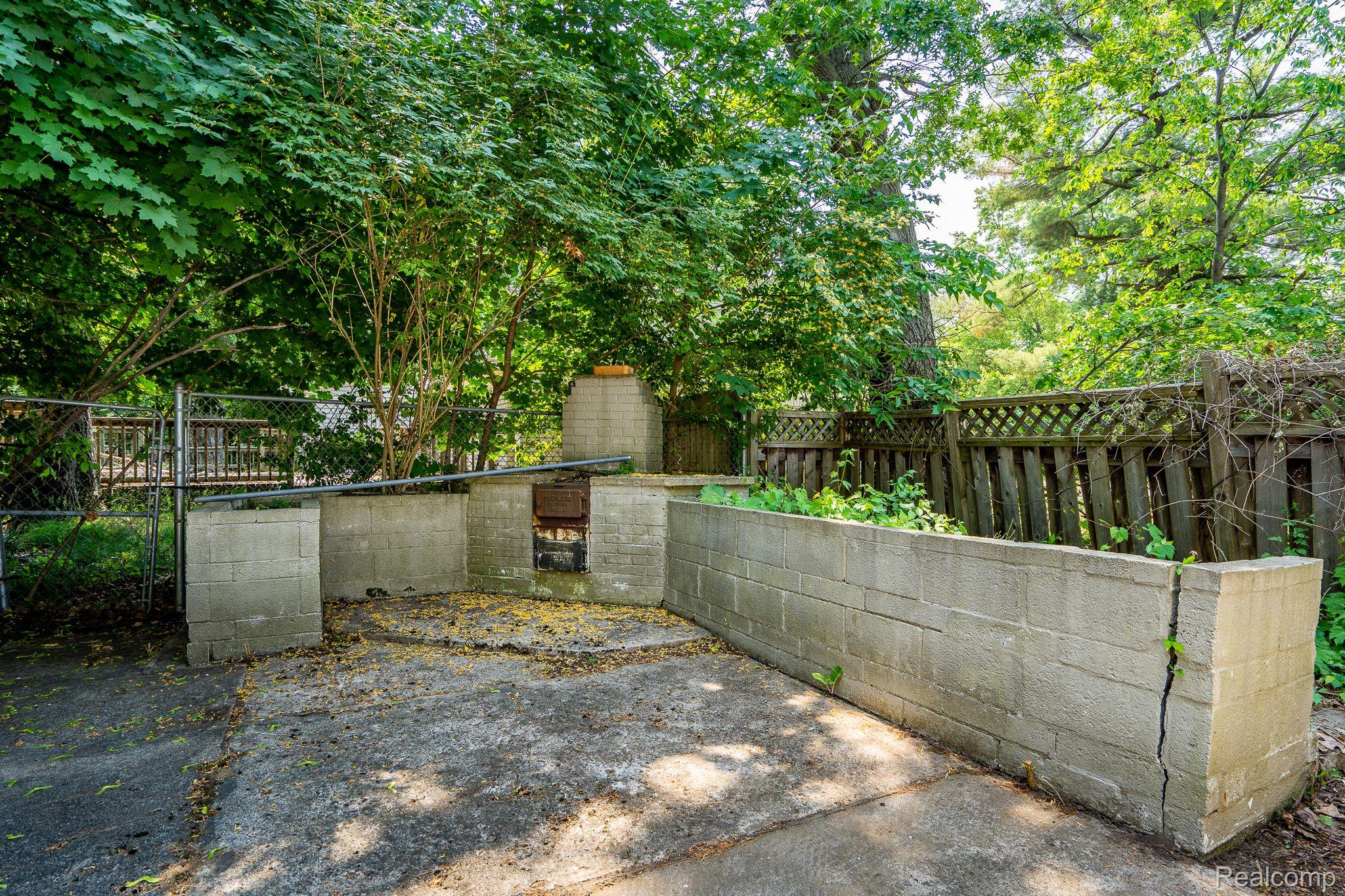 20954 Greenview Road Southfield, MI 48075 - Photo 53 of 55 Gallery Image 53