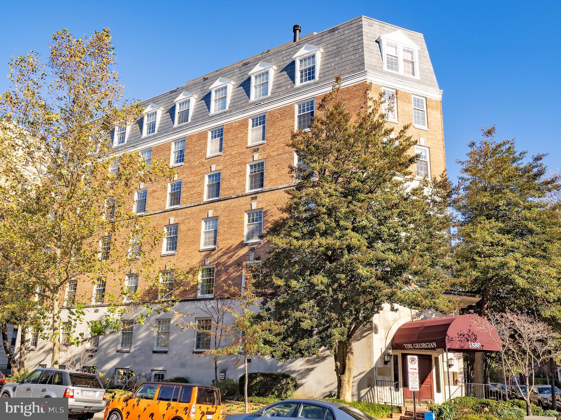 1880 Columbia Road Northwest, Unit 402 Washington, DC 20009 - Photo 2 of 43
