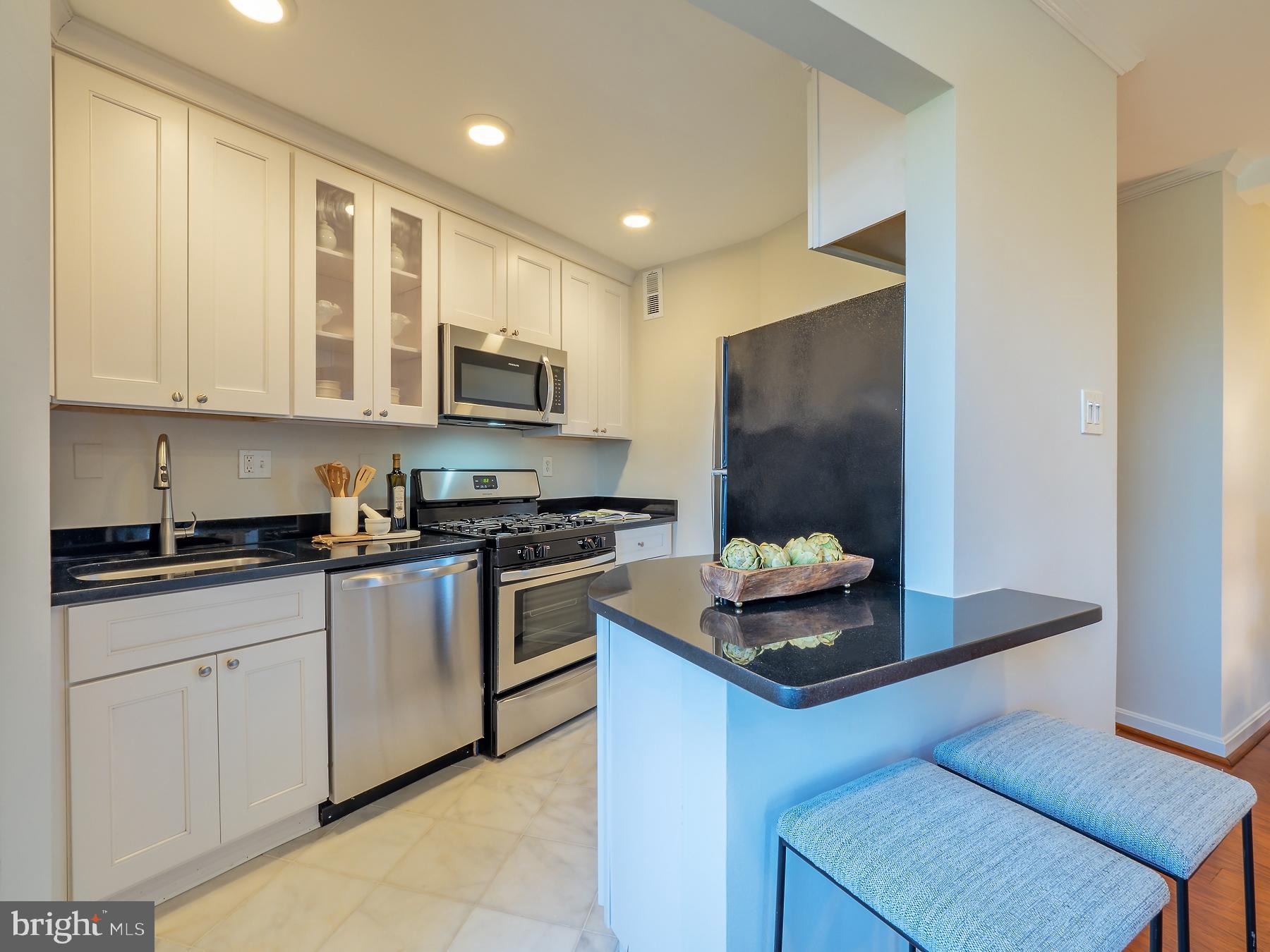 1880 Columbia Road Northwest, Unit 402 Washington, DC 20009 - Photo 15 of 43