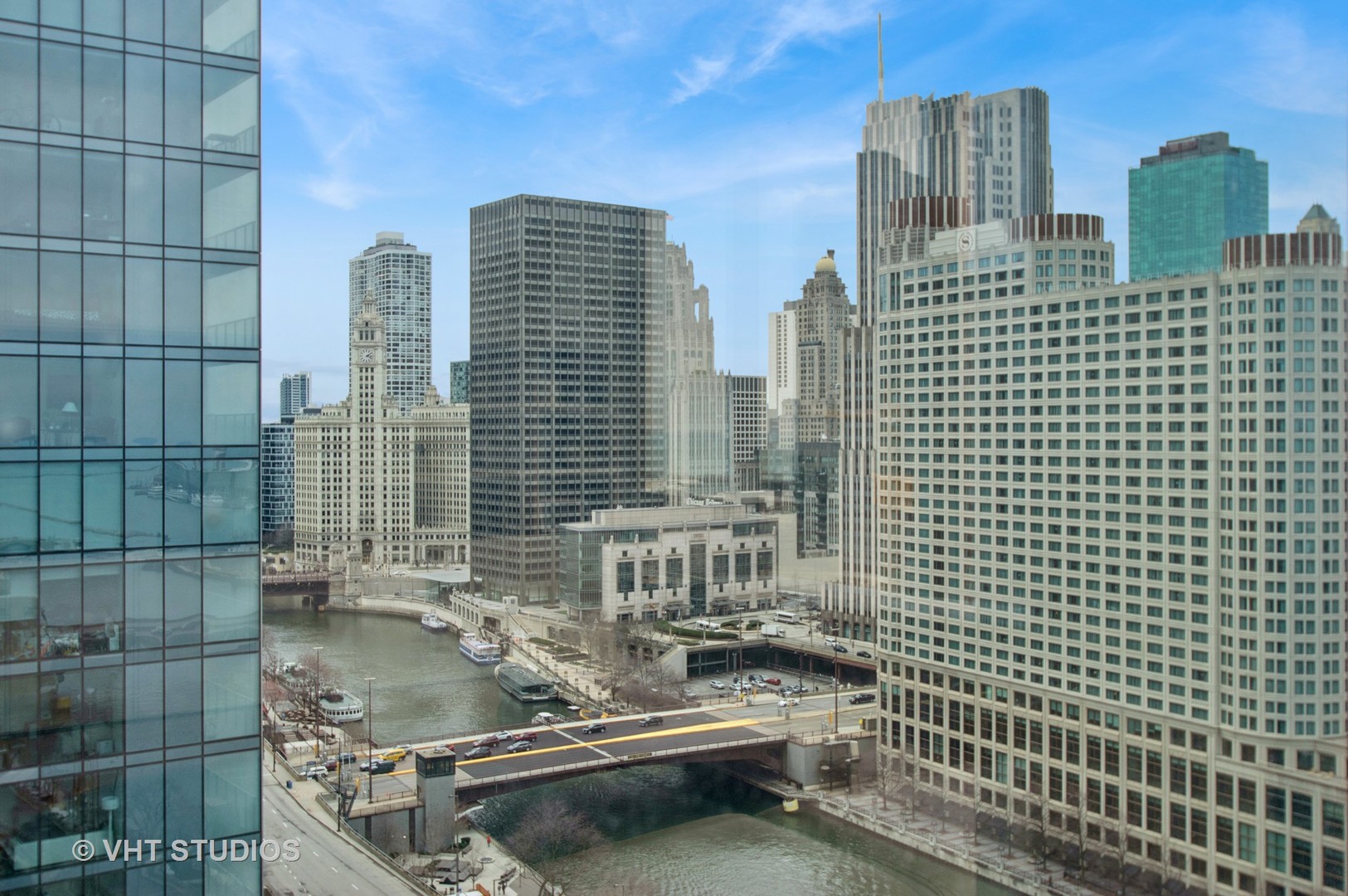 363 East Wacker Drive, Unit 1302 Chicago, IL 60601 - Photo 5 of 31 a view of building with city view