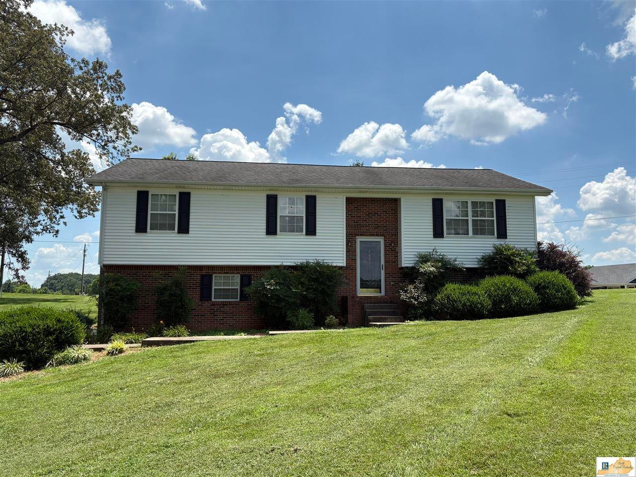 1083 Tick Ridge Road Glasgow, KY 42141 - Photo 1 of 1 Gallery Image 1
