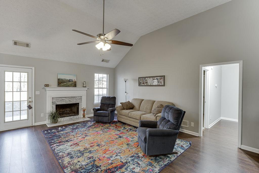 4842 Canberra Way Flowery Branch, GA 30542 - Photo 5 of 29